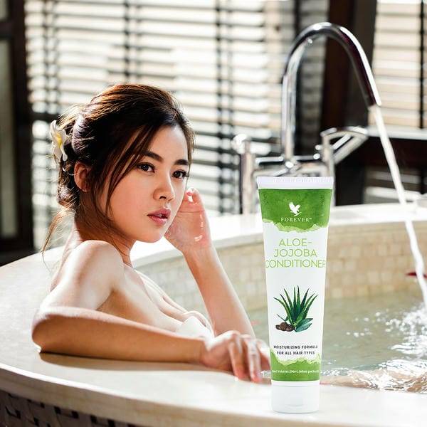 FOREVER ALOE JOJOBA CONDITIONER (296 ML)
