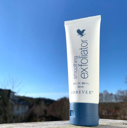 FOREVER SMOOTHING EXFOLIATOR (60 ML)